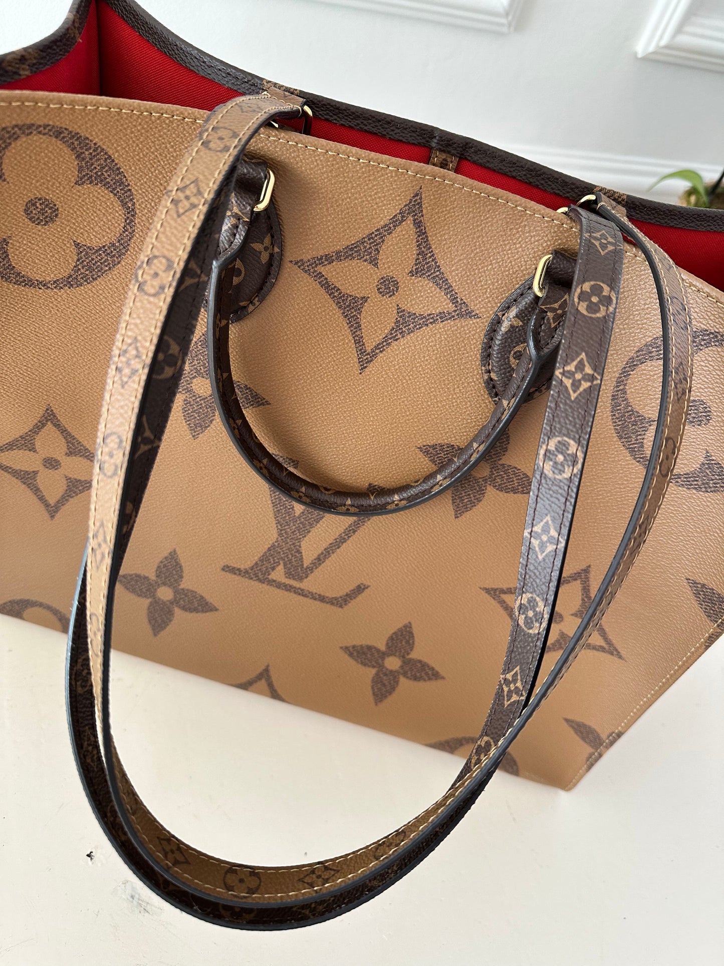 Louis Vuitton OnTheGo GM – Monogram Giant / Reverse