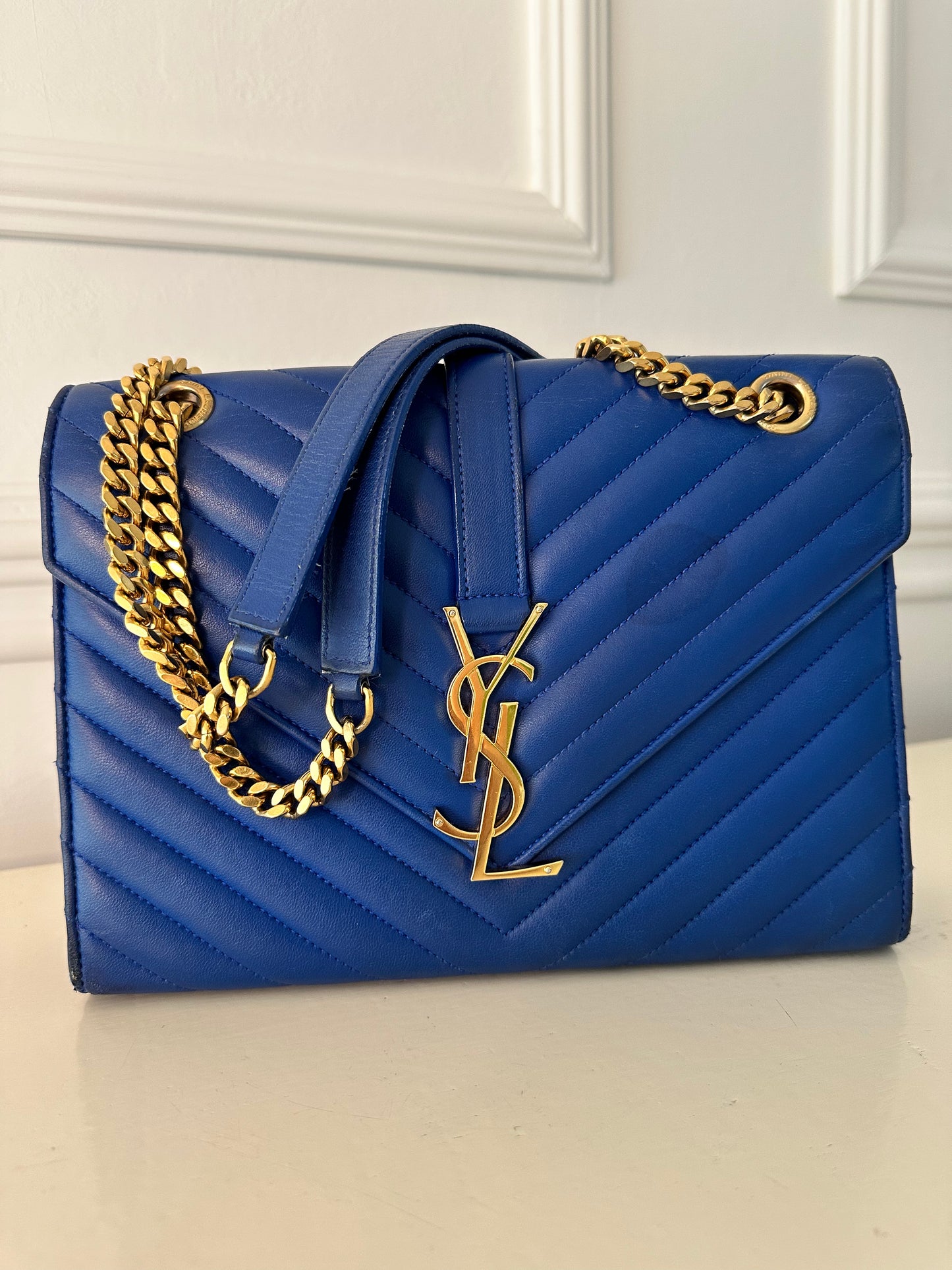 Yves Saint Laurent Envelope Medium – Royal Blue