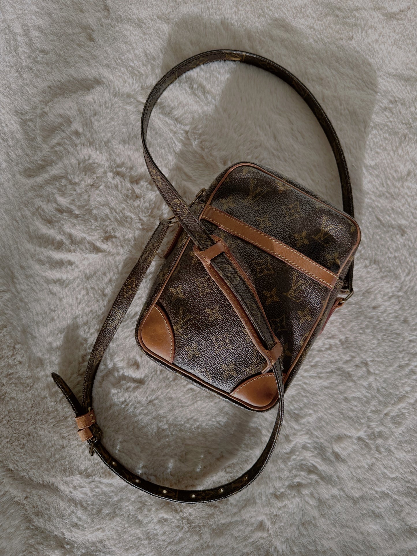 LOUIS VUITTON DANUBE