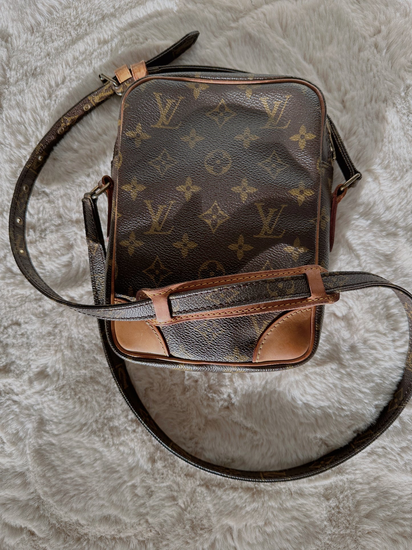 LOUIS VUITTON DANUBE