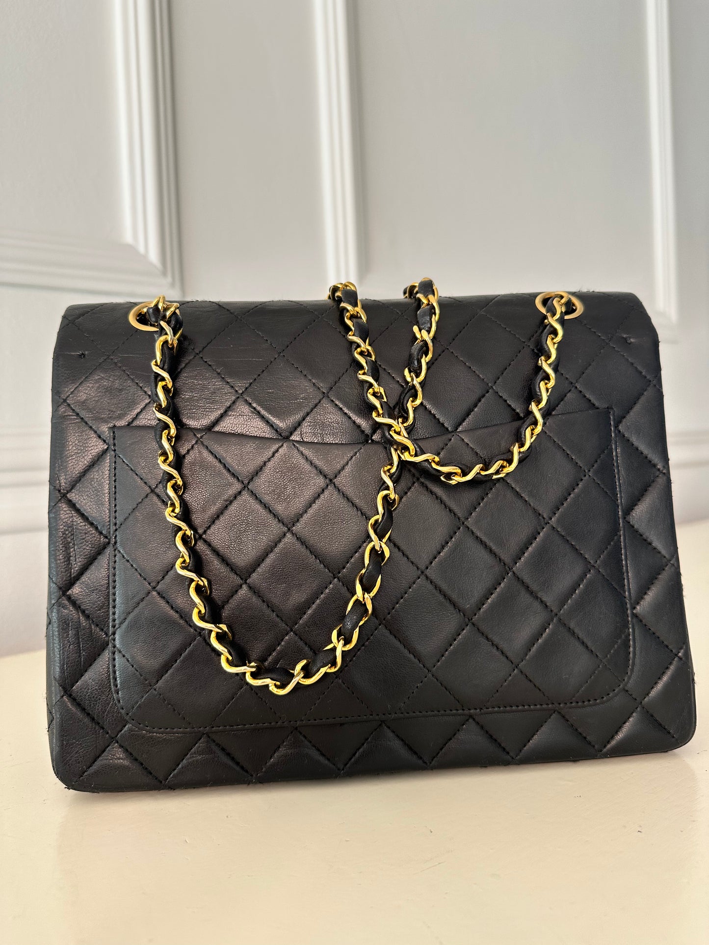 Vintage Chanel Classic medium