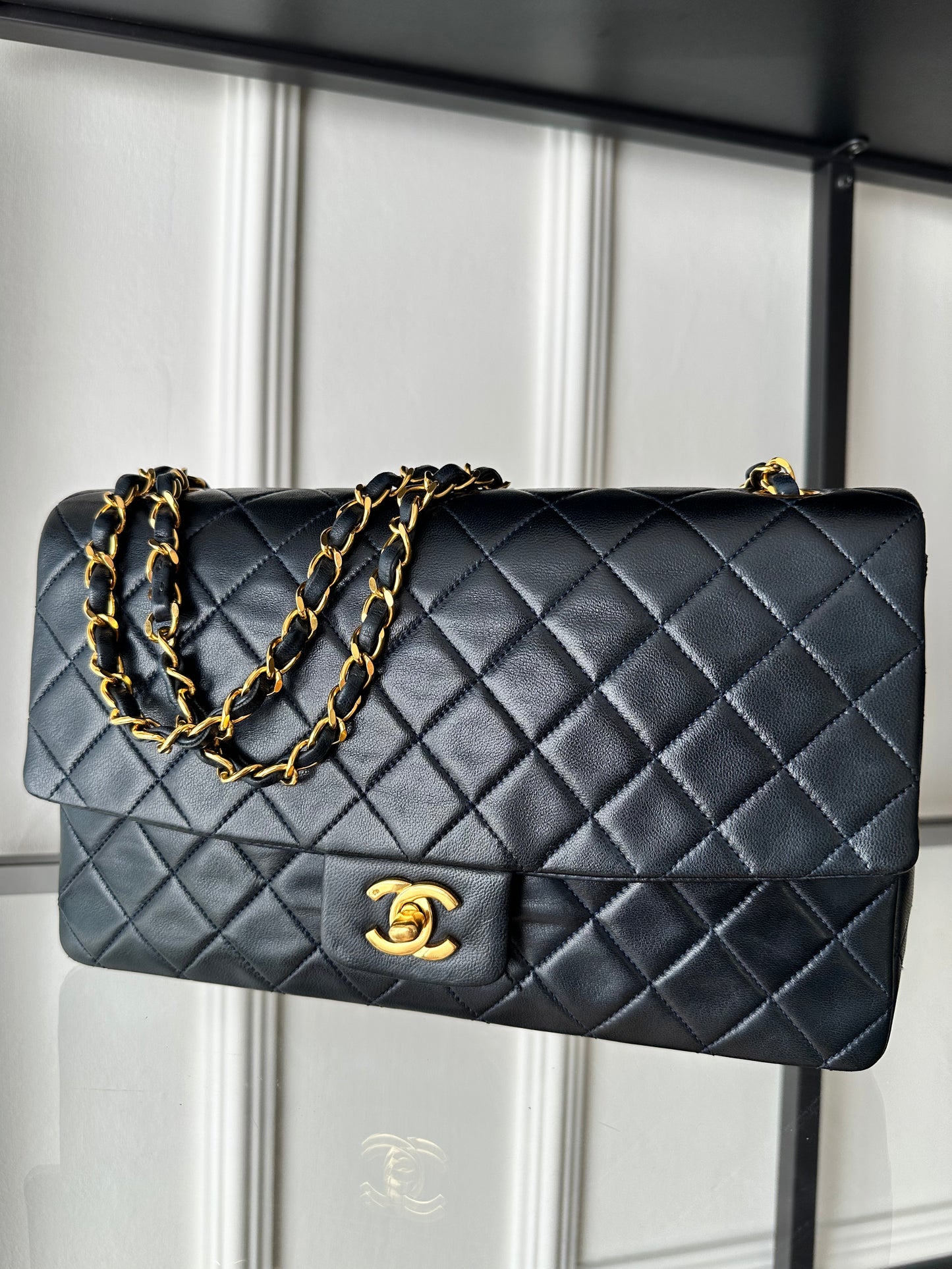 CHANEL Vintage Classic Flap 27cm – Deep Navy Lambskin with 24K Gold Hardware