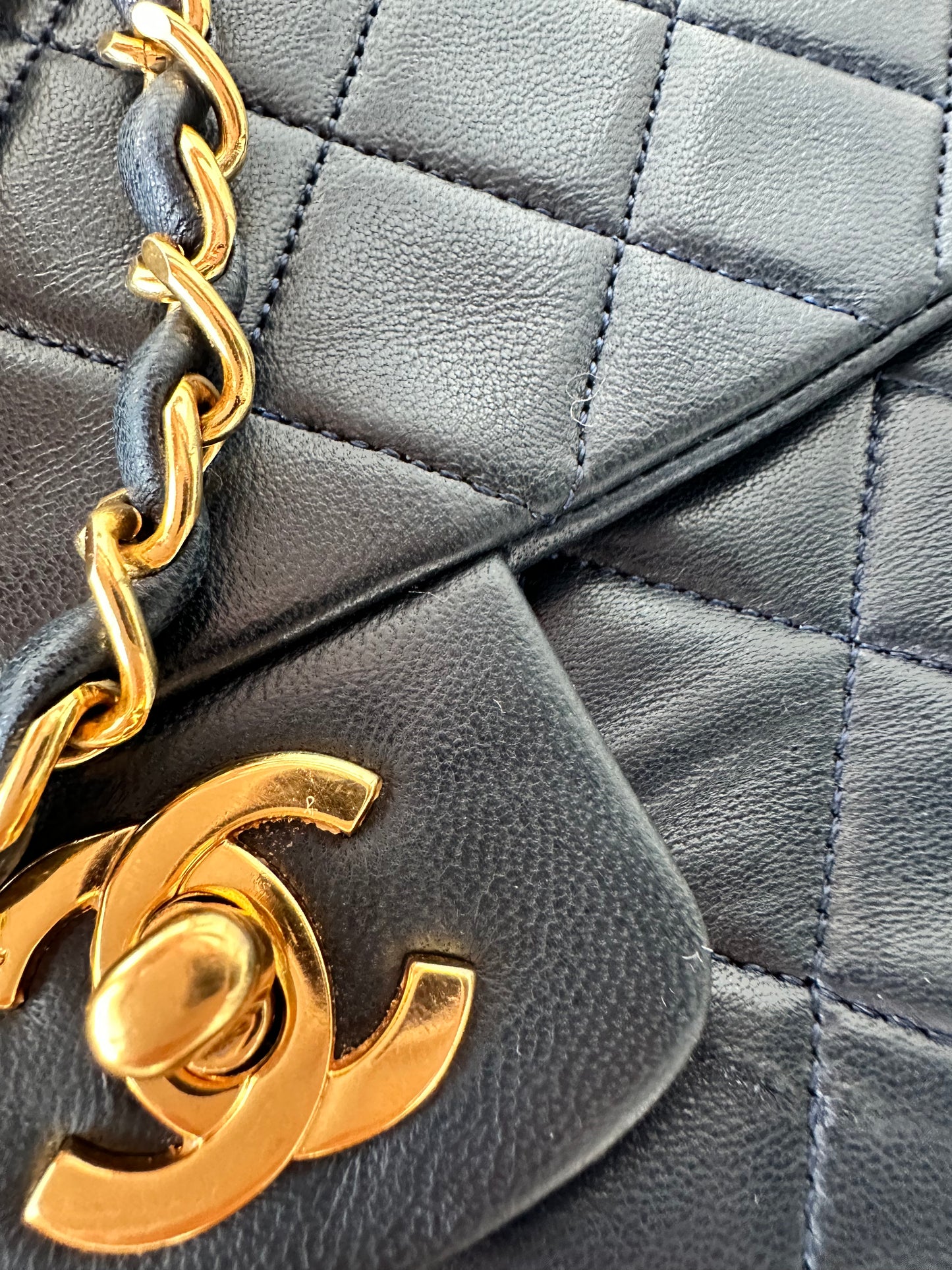 CHANEL Vintage Classic Flap 27cm – Deep Navy Lambskin with 24K Gold Hardware