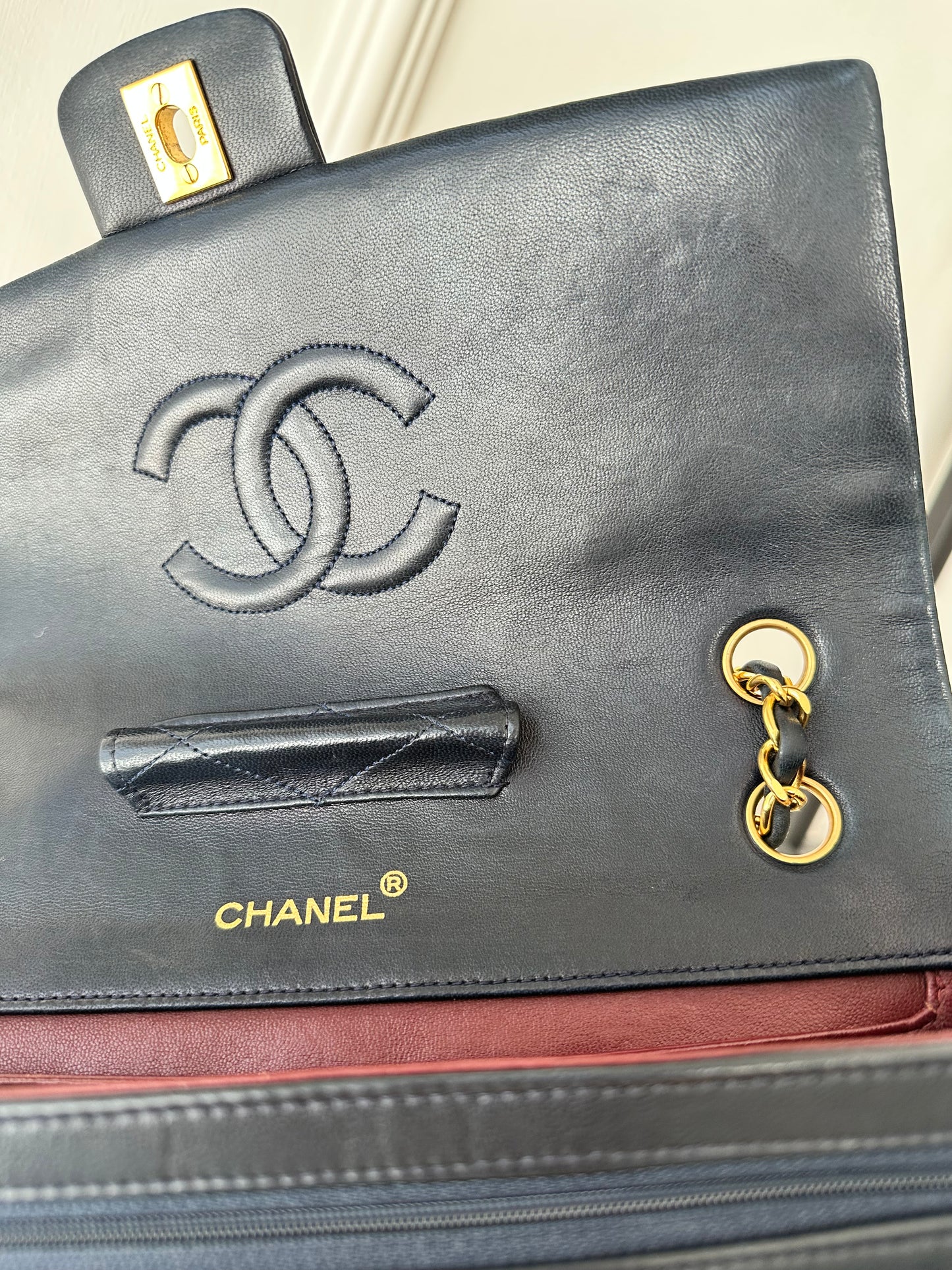 CHANEL Vintage Classic Flap 27cm – Deep Navy Lambskin with 24K Gold Hardware