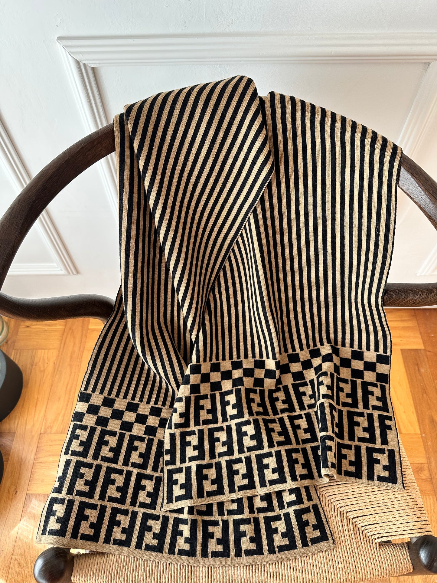 Fendi beige wool knitted scarf