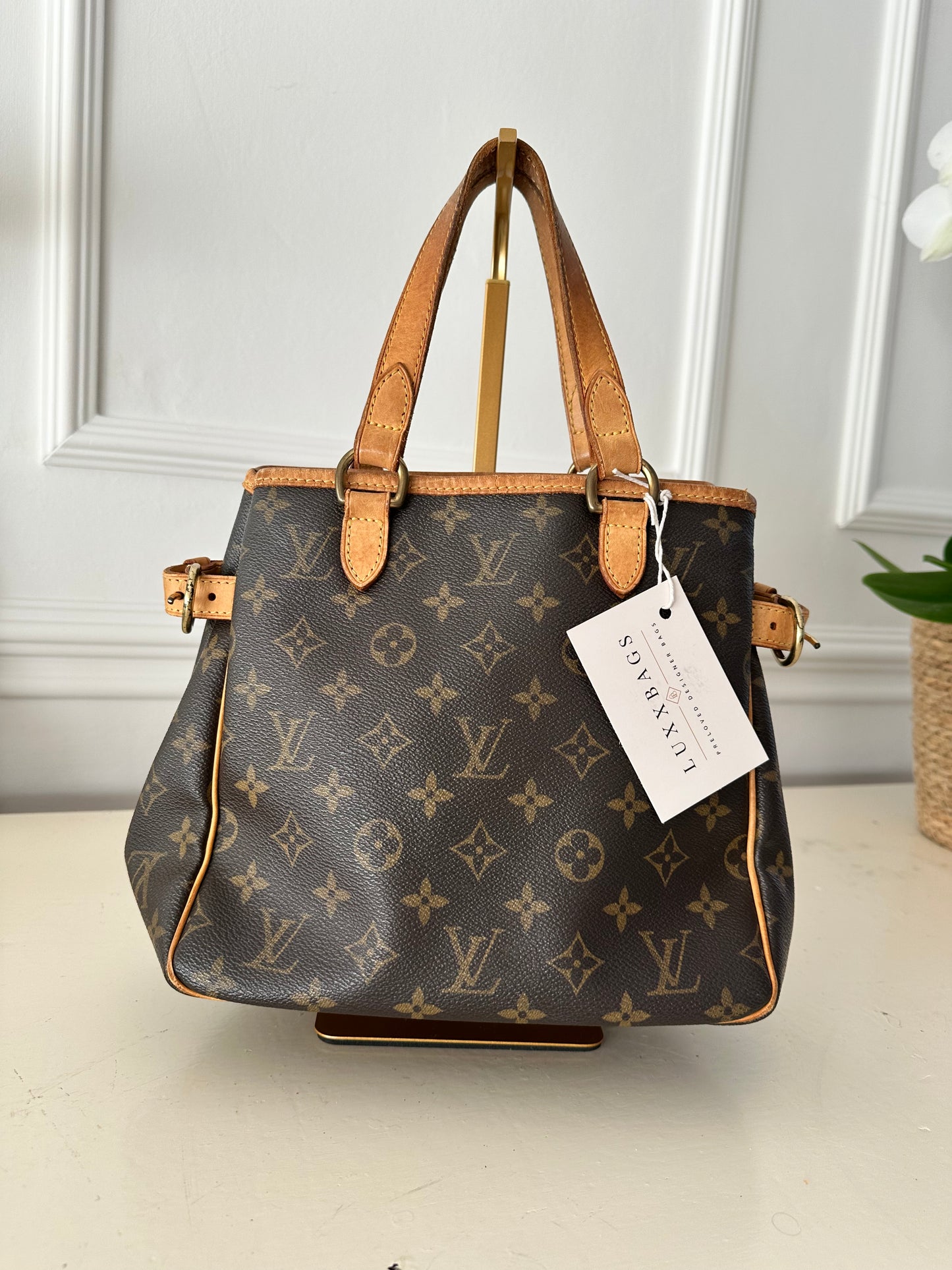 Louis Vuitton Batignolles Vertical Monogram Canvas