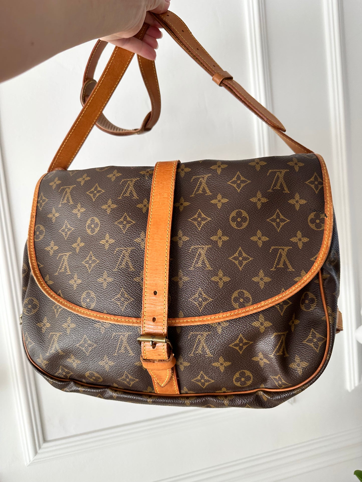 Louis Vuitton Saumur 35 Monogram Canvas
