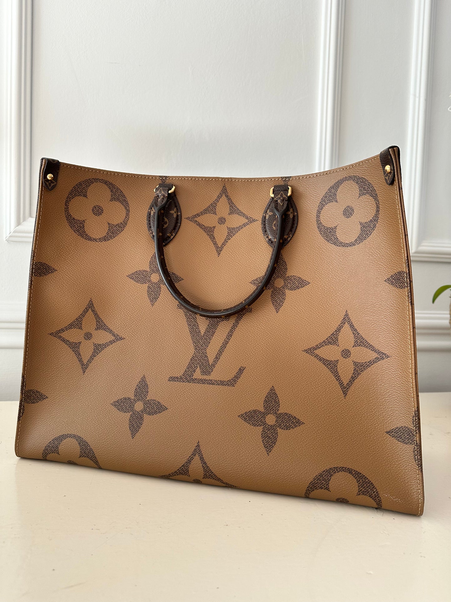 Louis Vuitton OnTheGo GM – Monogram Giant / Reverse