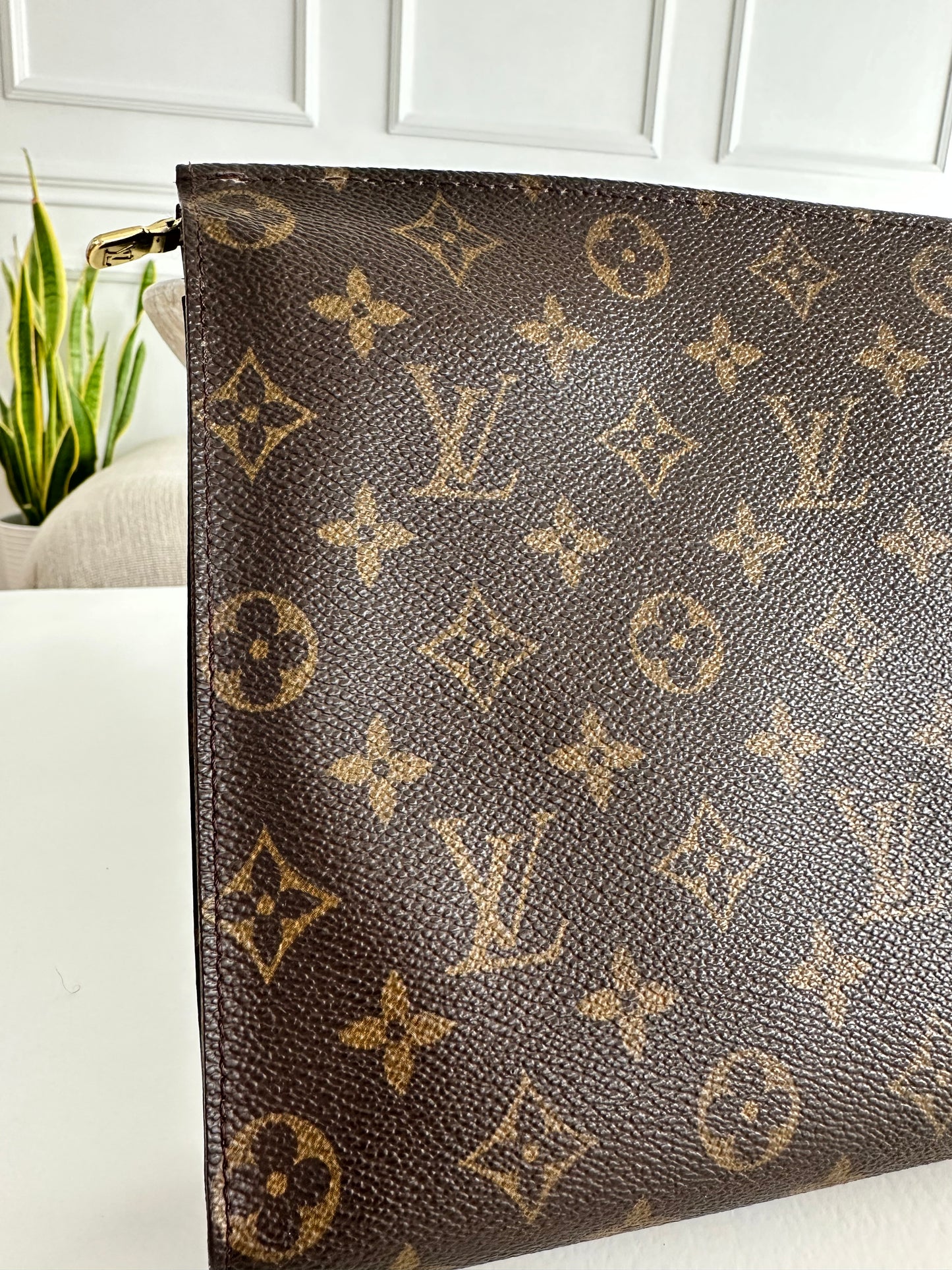 Louis Vuitton Vintage Monogram Toiletry Pouch 26
