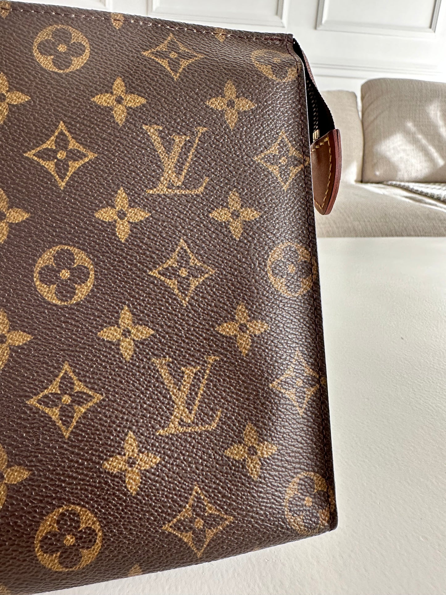 Louis Vuitton Vintage Monogram Toiletry Pouch 26