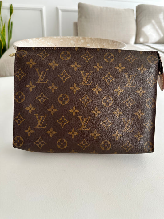Louis Vuitton Vintage Monogram Toiletry Pouch 26