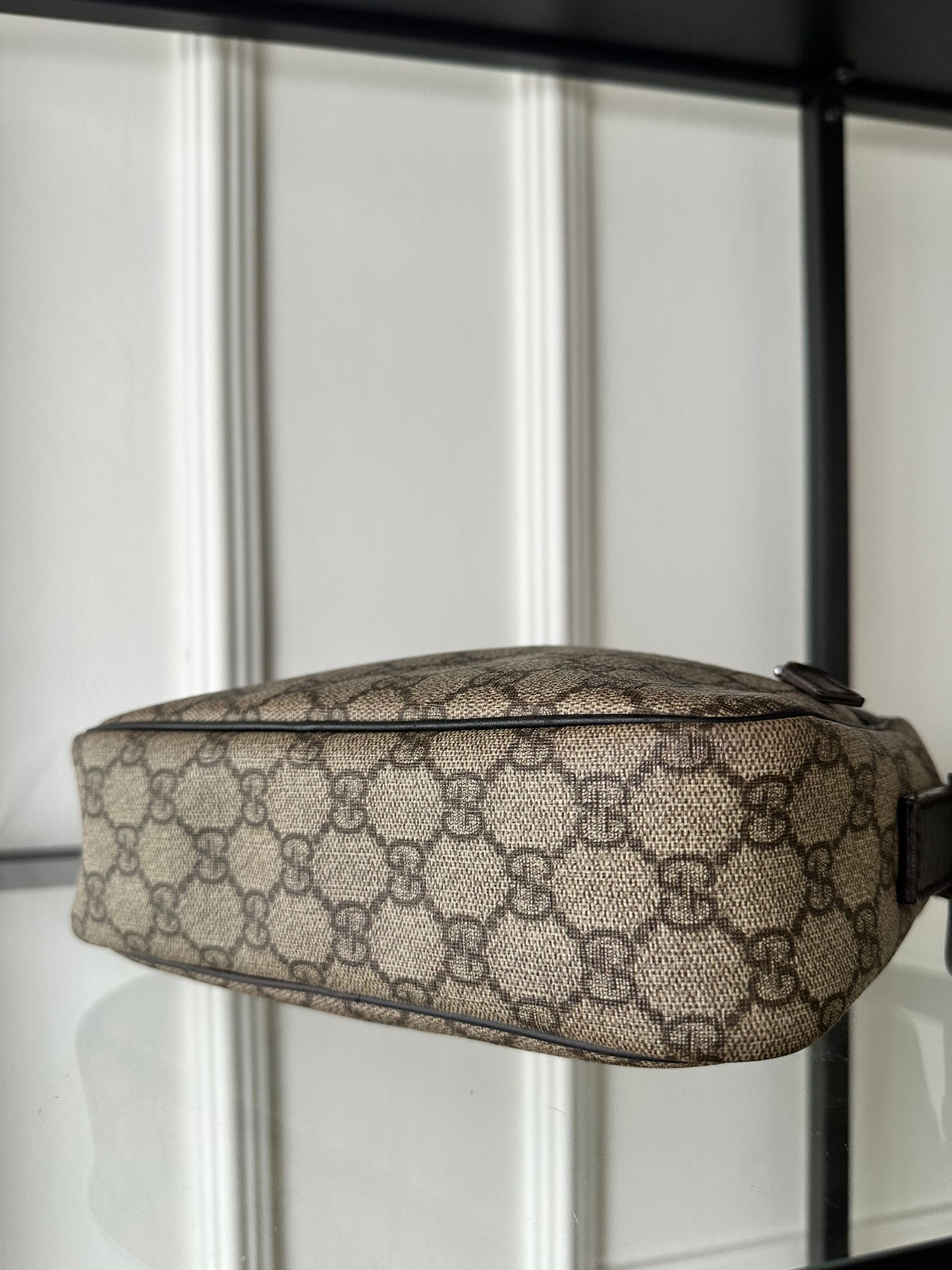 Gucci Monogram Crossbody Taske