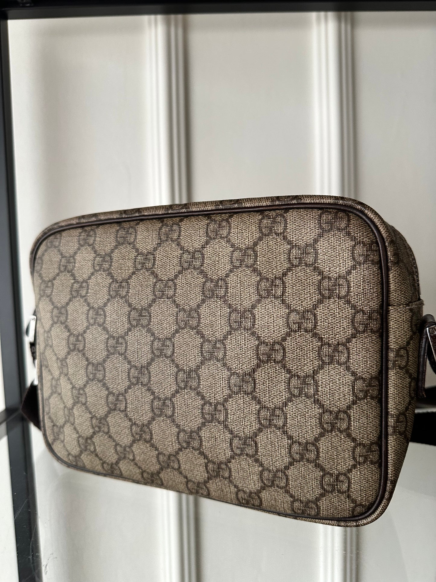 Gucci Monogram Crossbody Taske