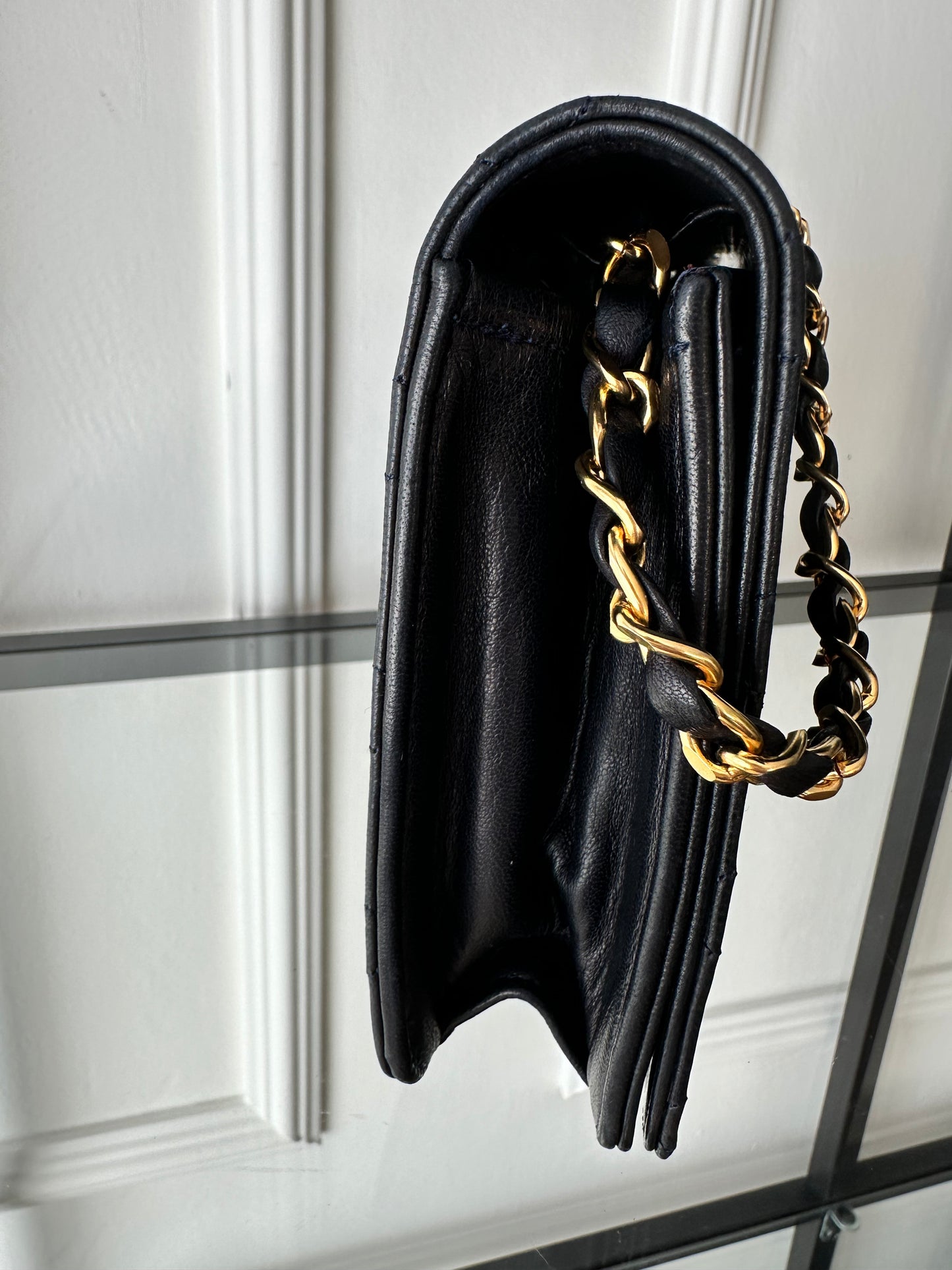 Chanel Matelassé Push-Lock vintage Bag