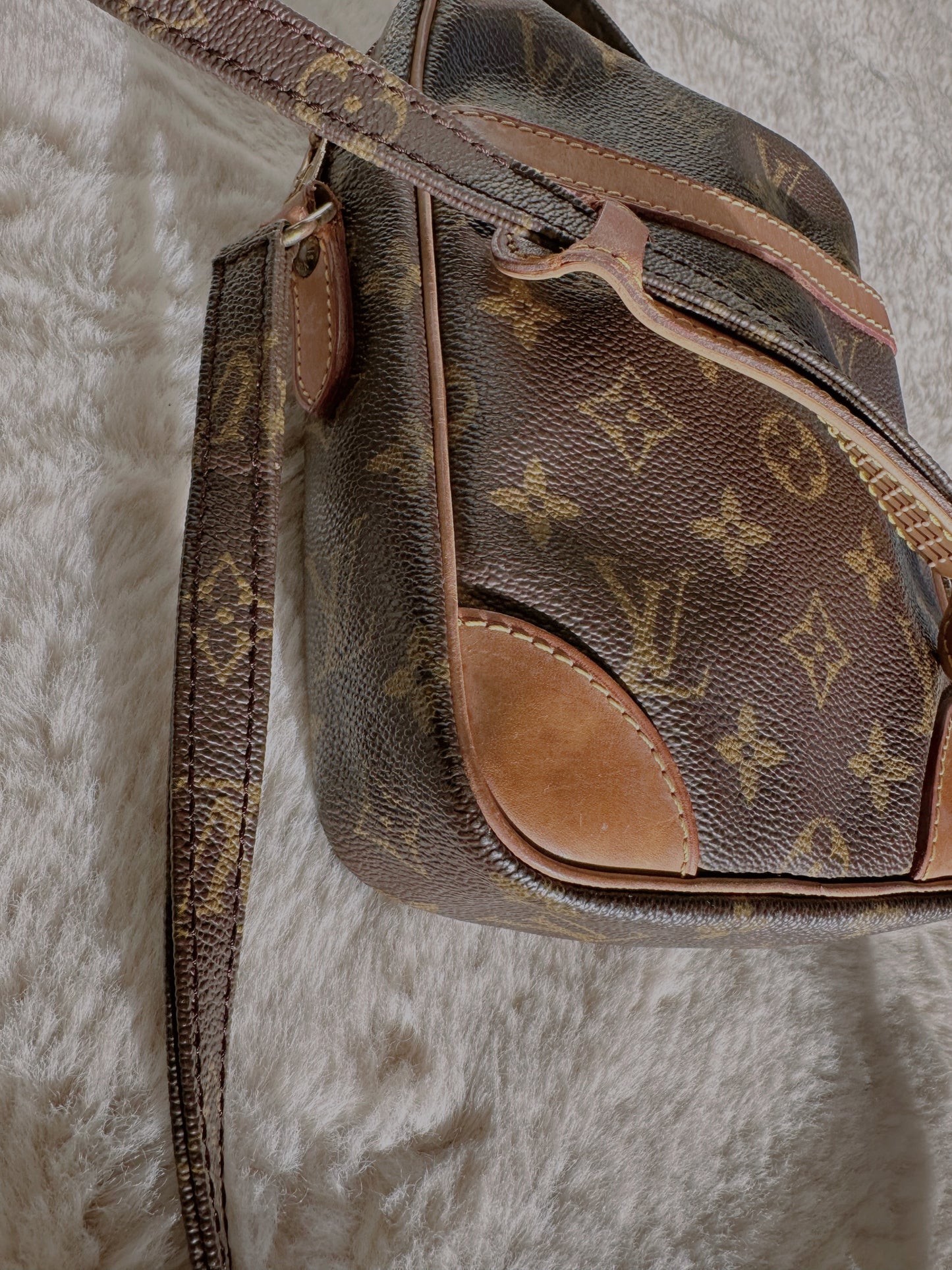 LOUIS VUITTON DANUBE