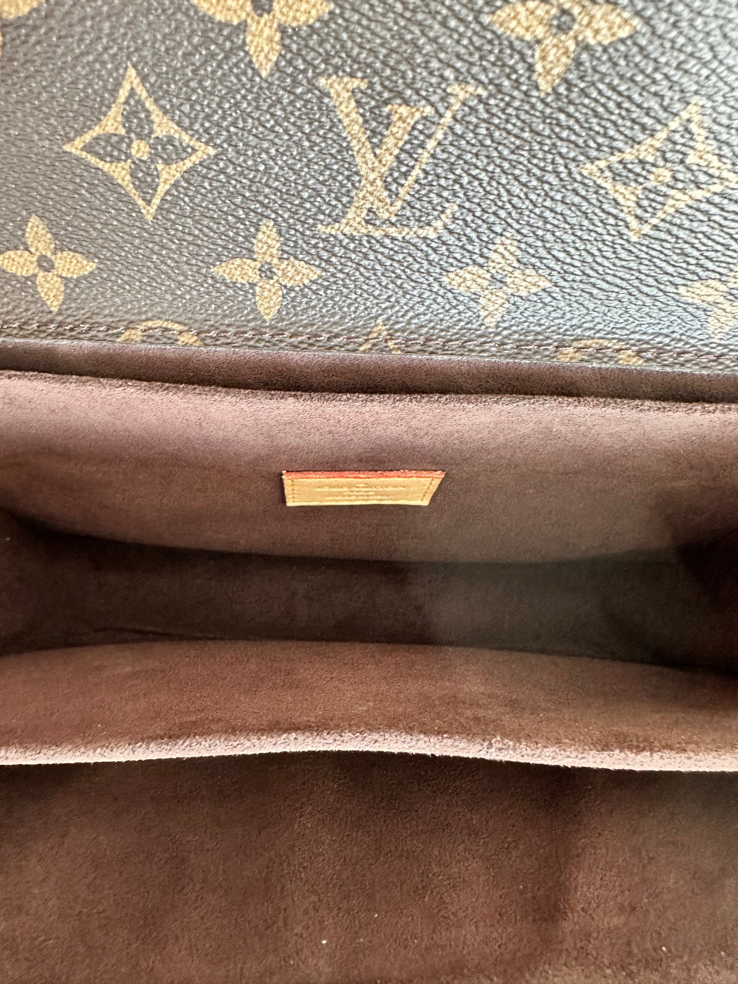 Louis Vuitton Pochette Métis Monogram