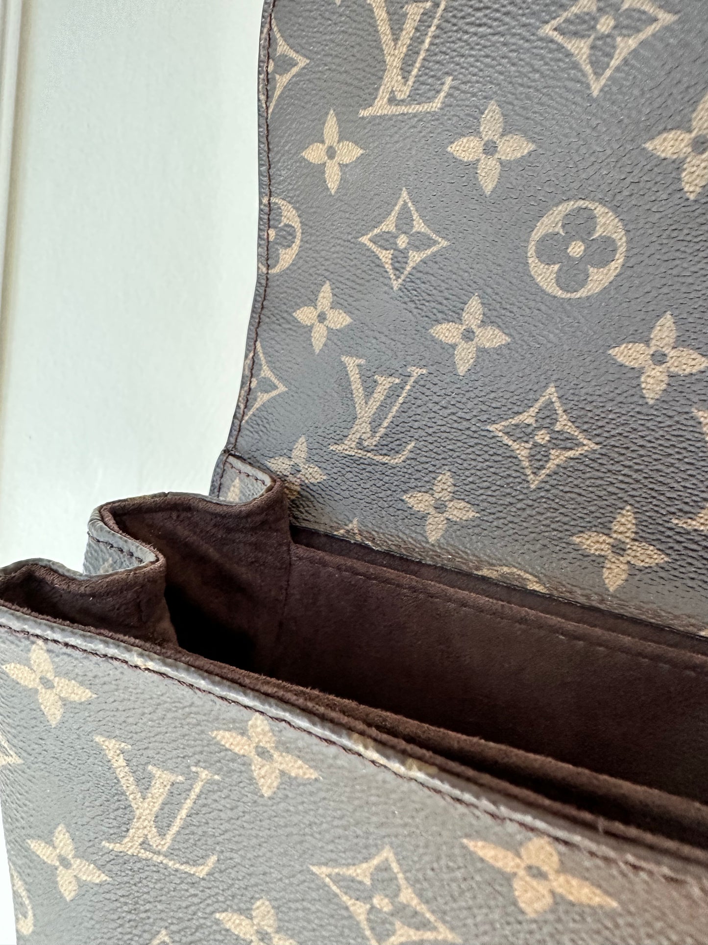 Louis Vuitton Pochette Métis Monogram