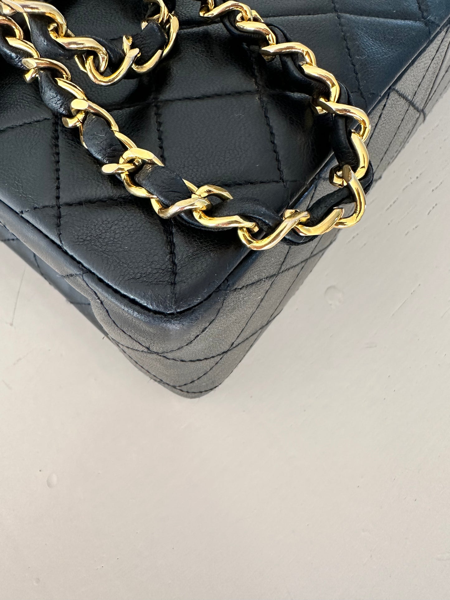 Vintage Chanel Classic medium