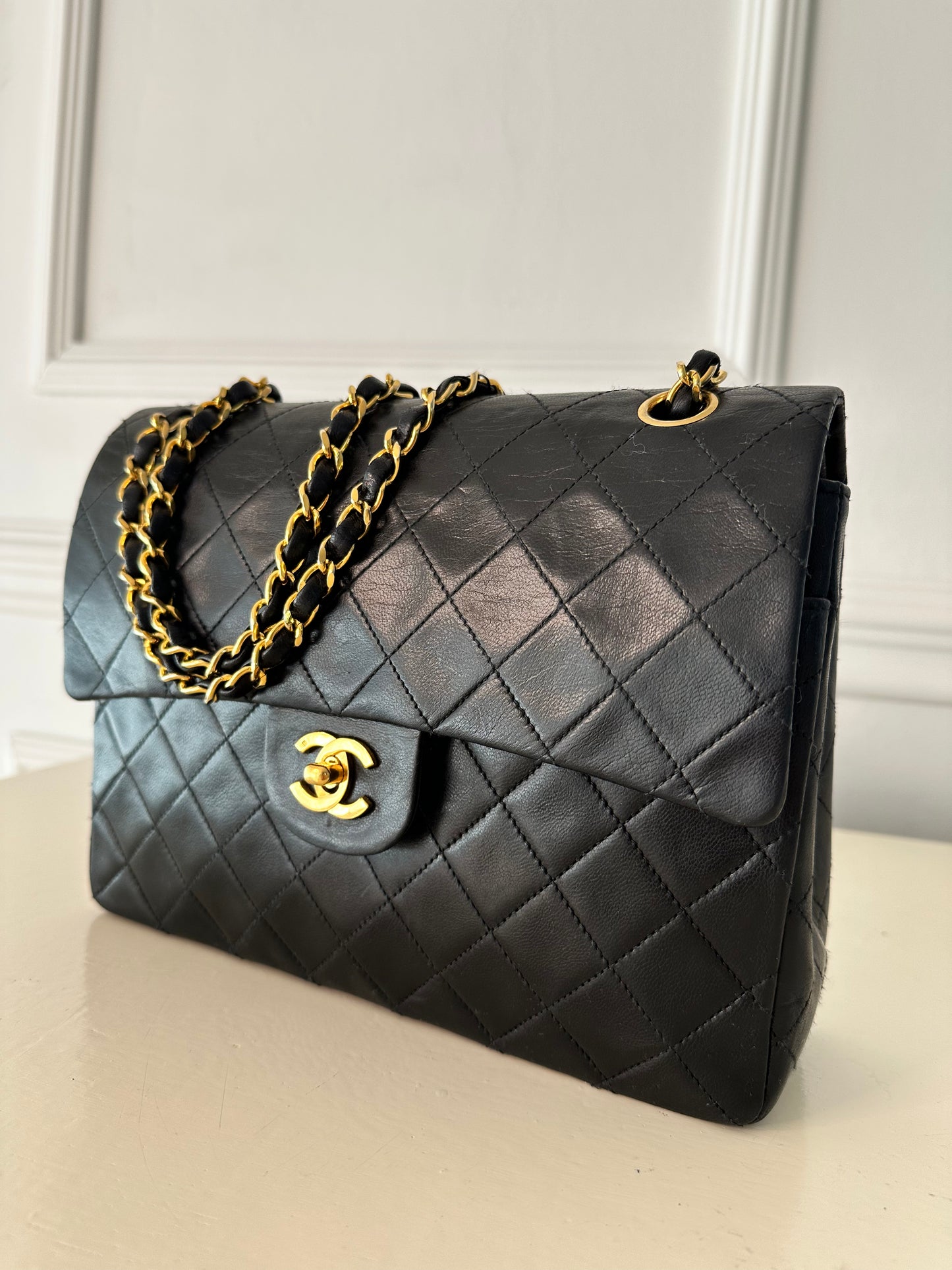 Vintage Chanel Classic medium