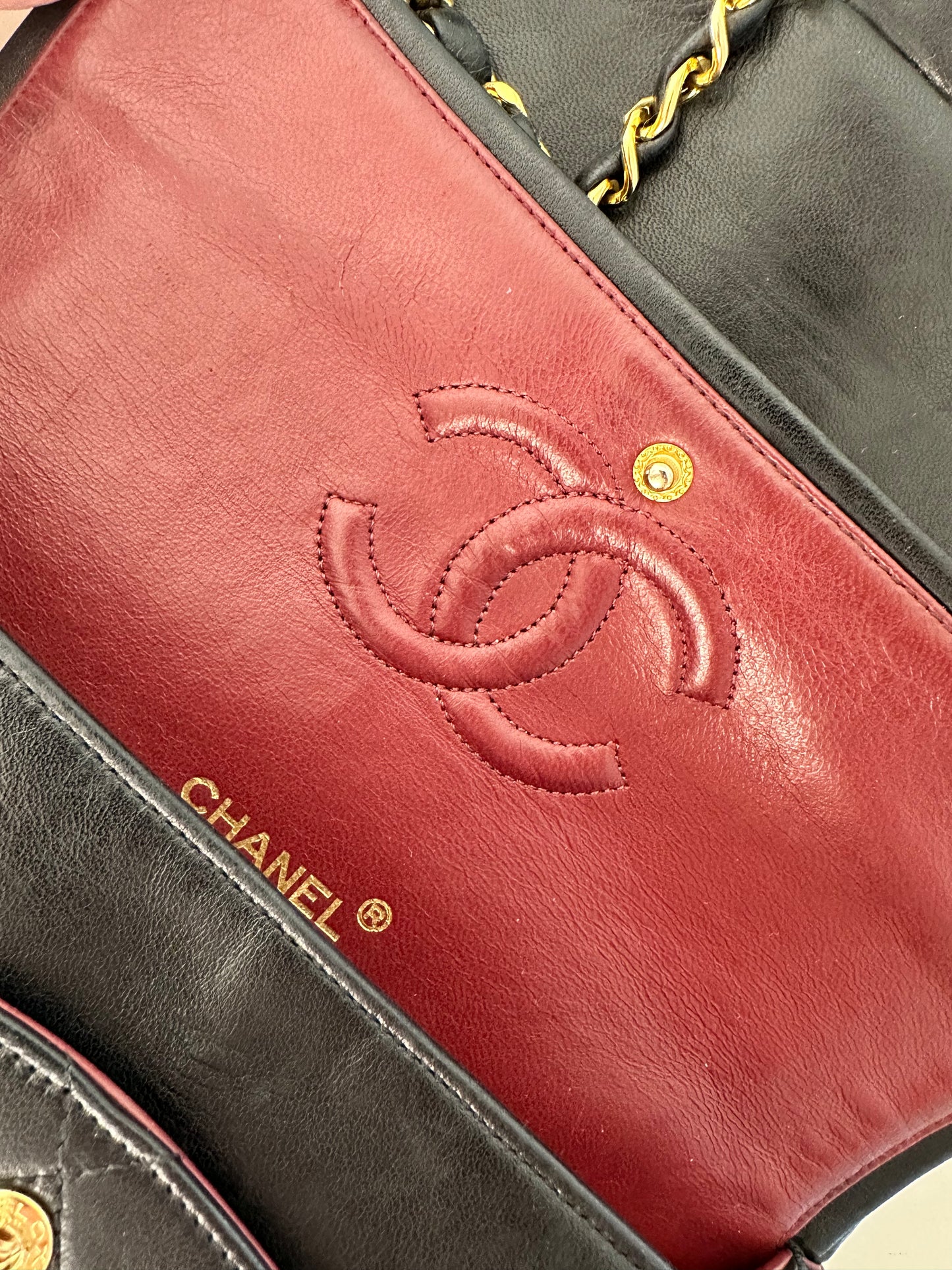 Vintage Chanel Classic medium