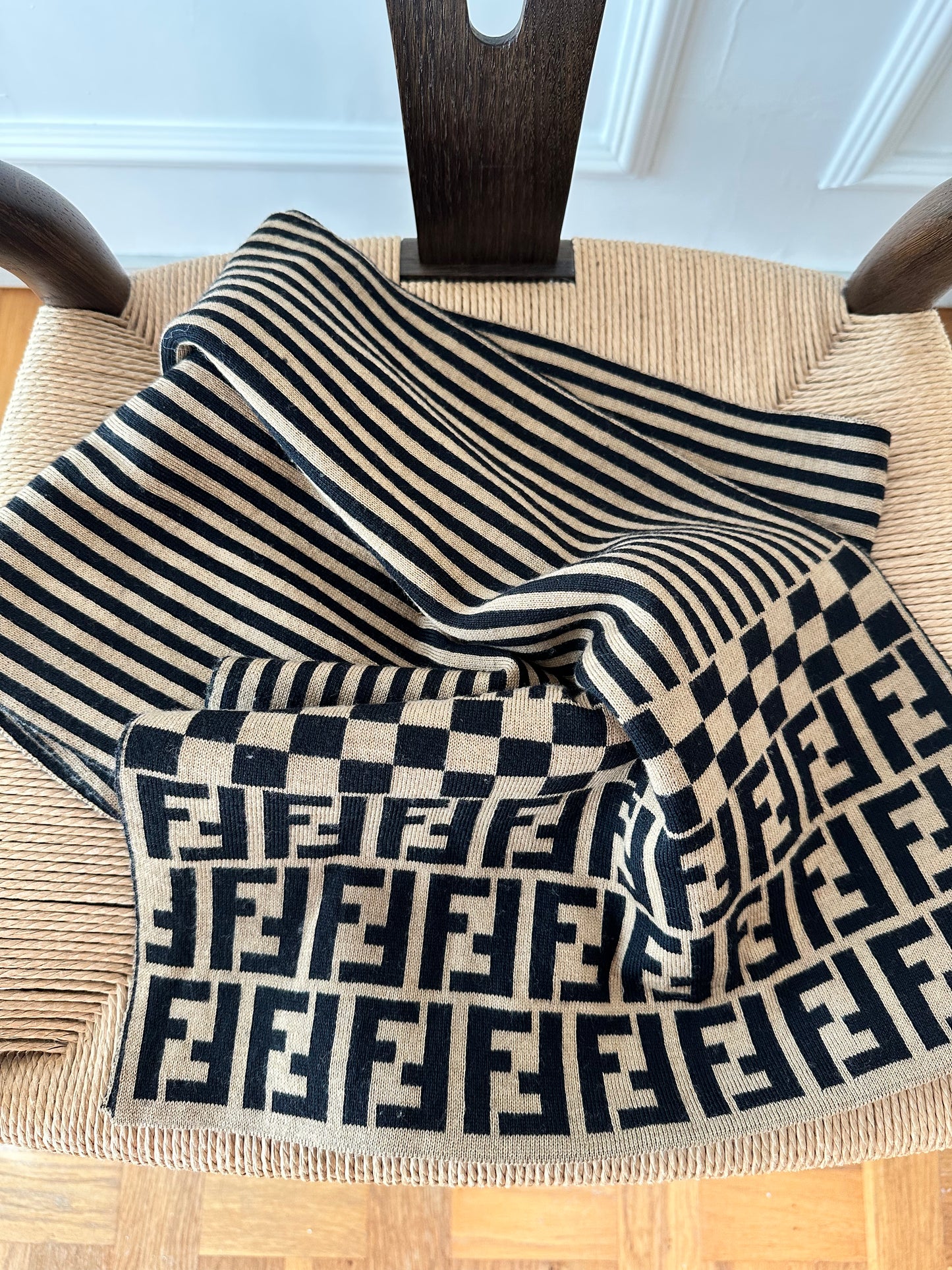 Fendi beige wool knitted scarf